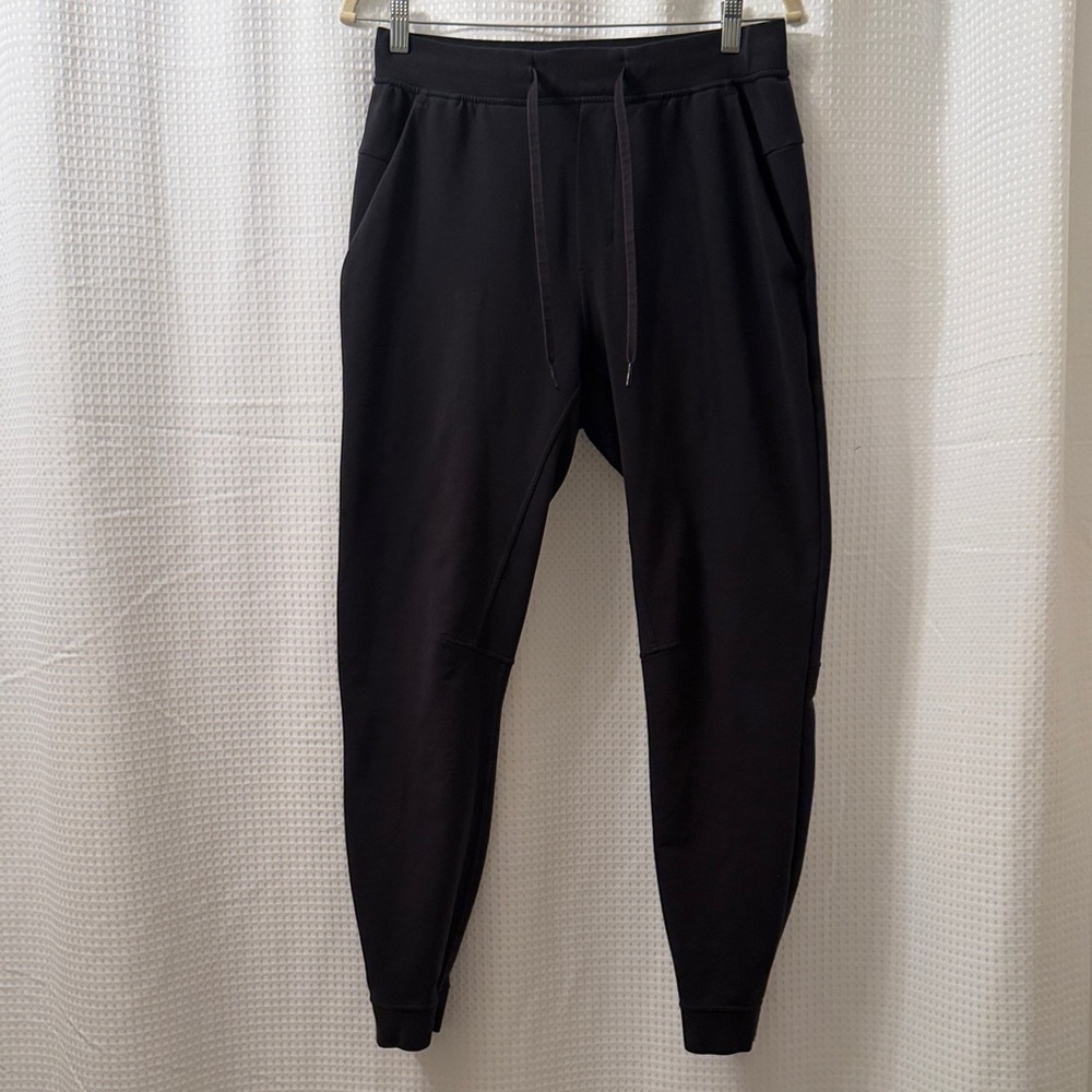 Lululemon - Men's Black Jogger Pants